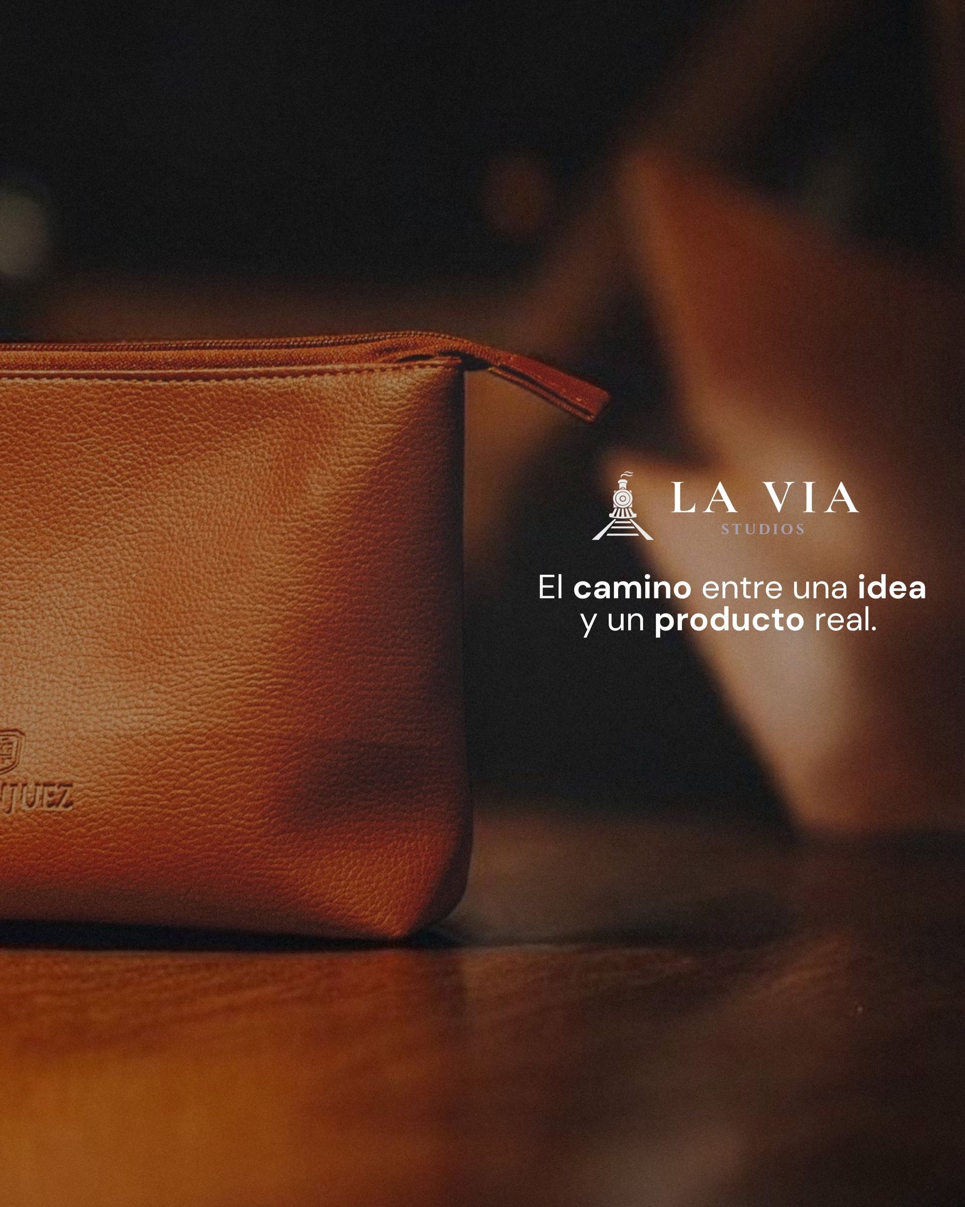 Producto de cuero de La Vía Studio, unidad B2B de Eje Industrial